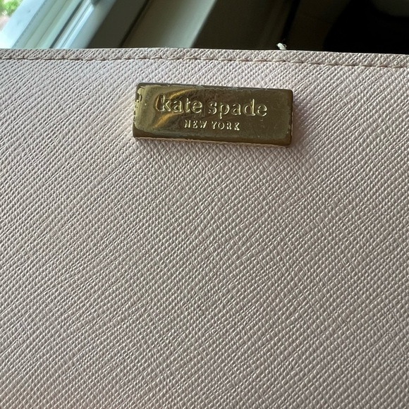 Kate Spade ♠️ Pink Bifold Wallet Gold Hardware - Picture 4 of 5